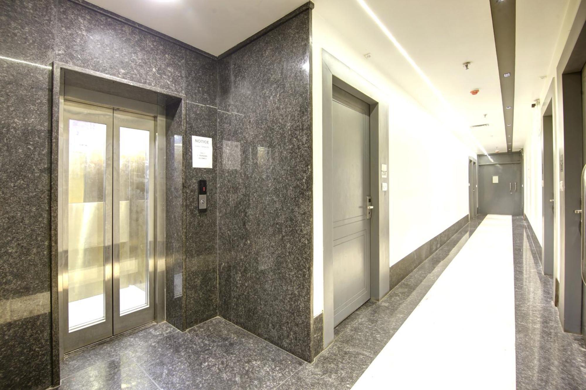 Applewood Grand Delhi Airport Hotel New Delhi