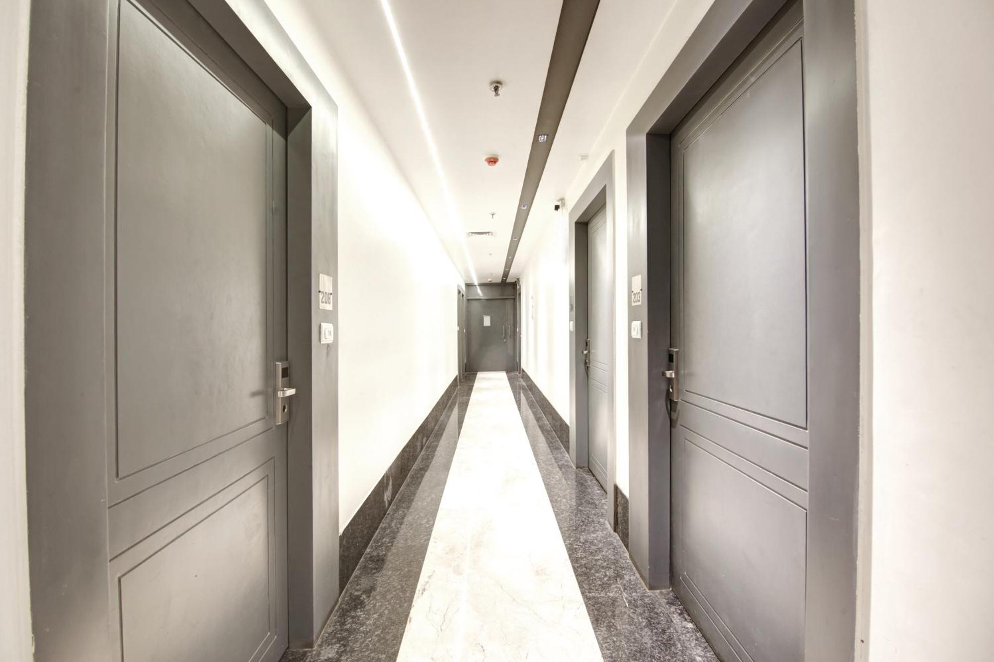 Applewood Grand Delhi Airport Hotel