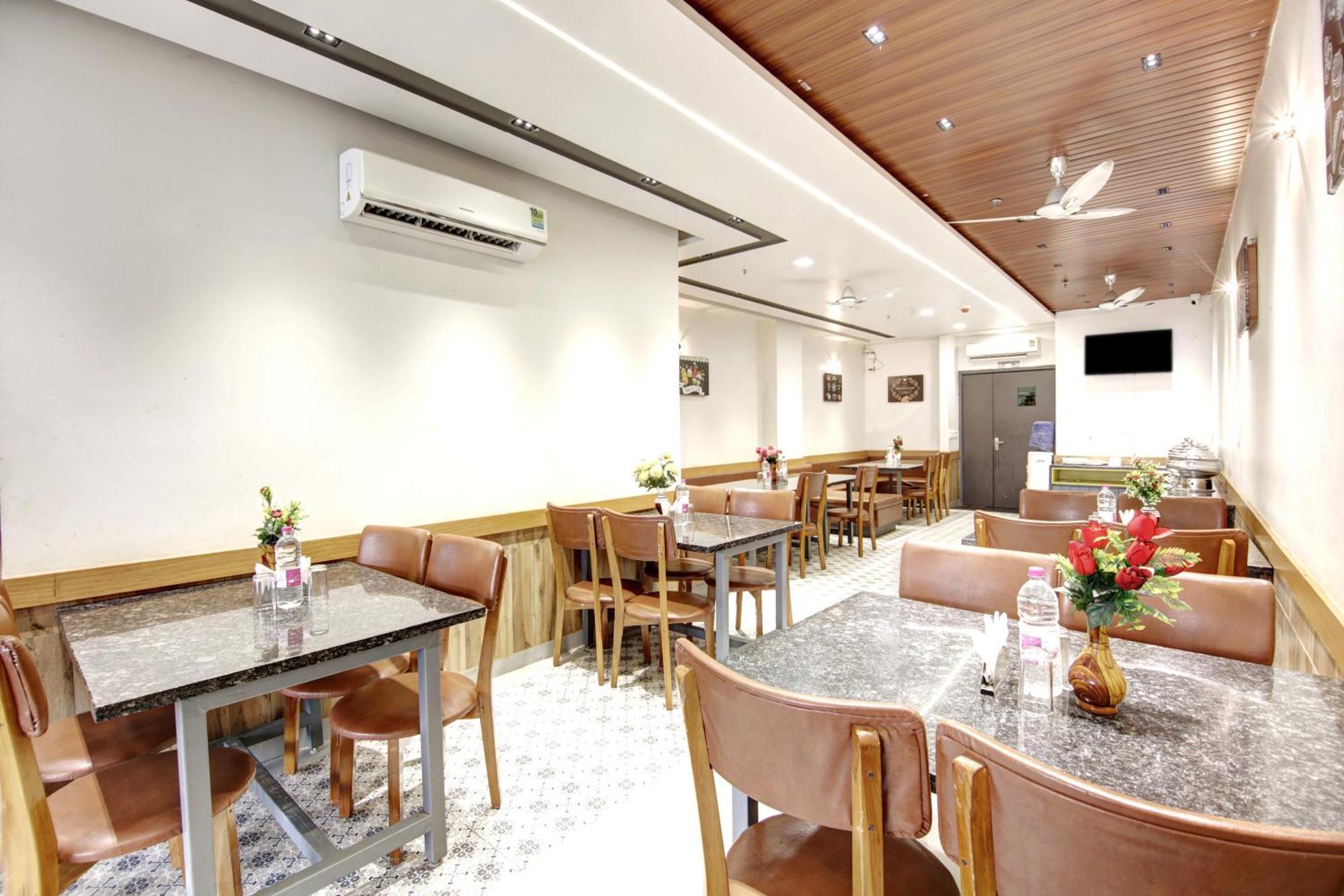 Applewood Grand Delhi Airport Hotel New Delhi