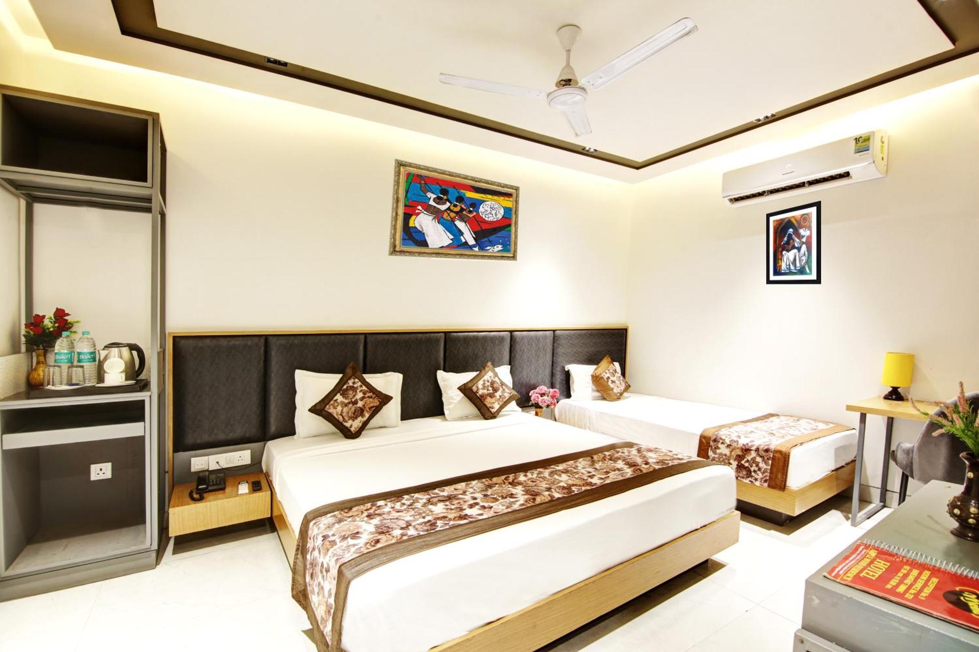 Hotel Applewood Grand Delhi Airport *