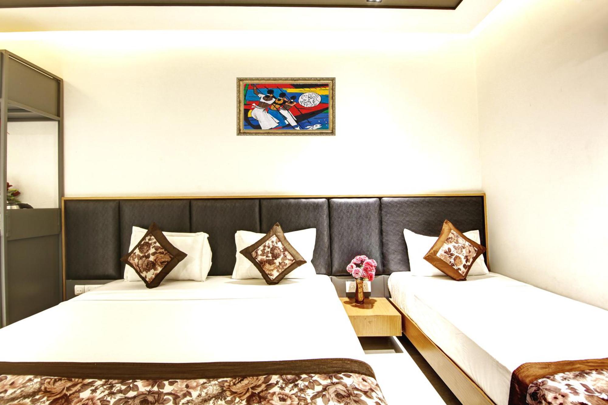 Applewood Grand Delhi Airport Hotel New Delhi